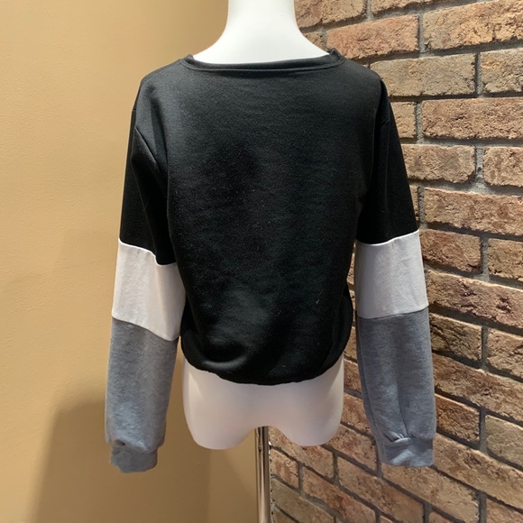 Shein cropped long sleeve sweatshirt - Picture 3 of 3